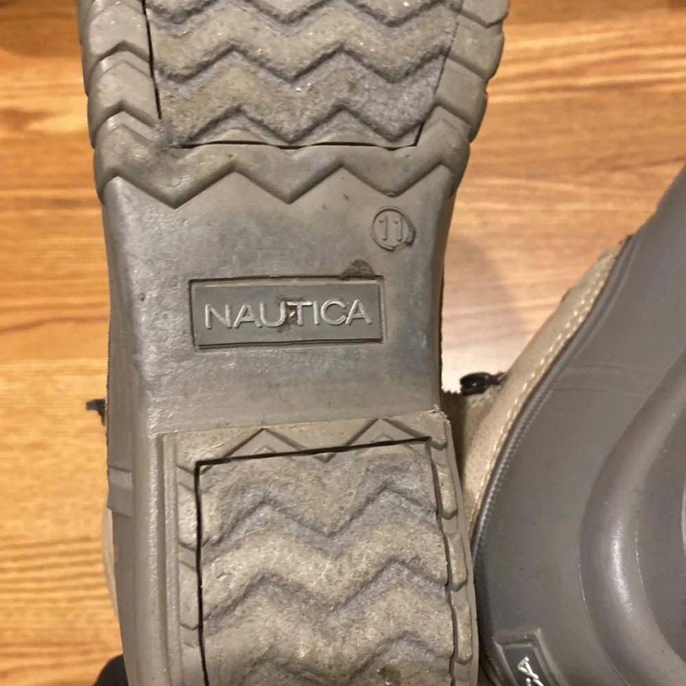 Nautica llbean style duck boots